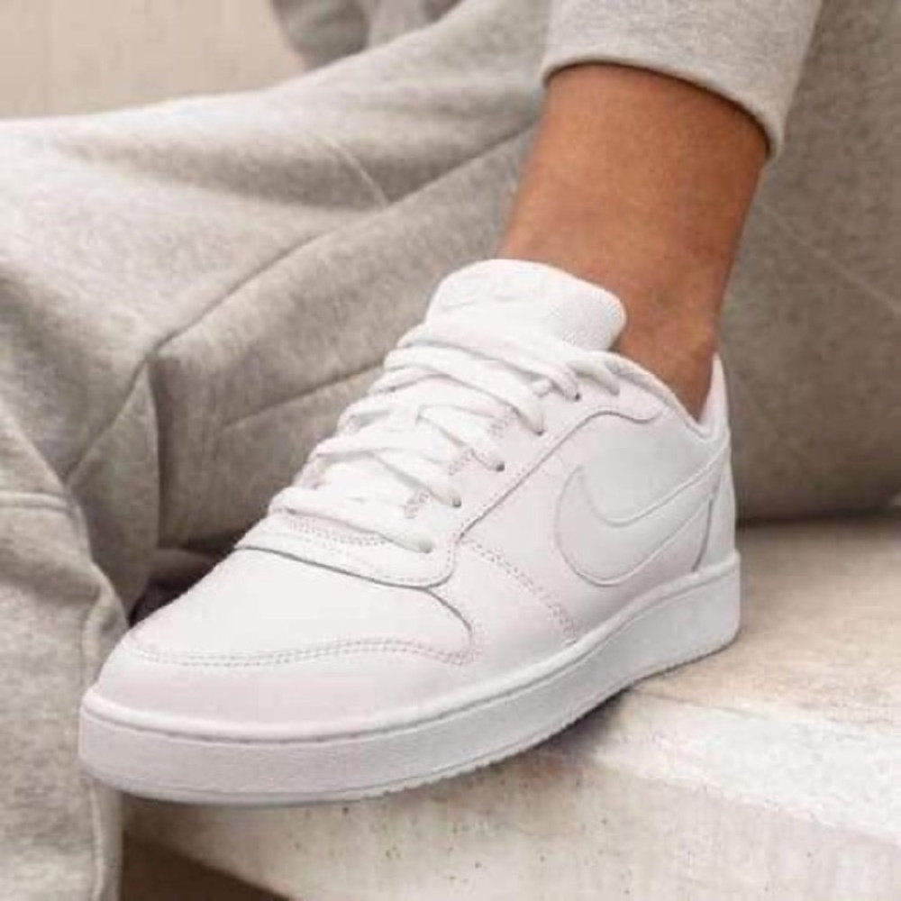Nike Ebernon Low Triple White Size 9.5 NWOT